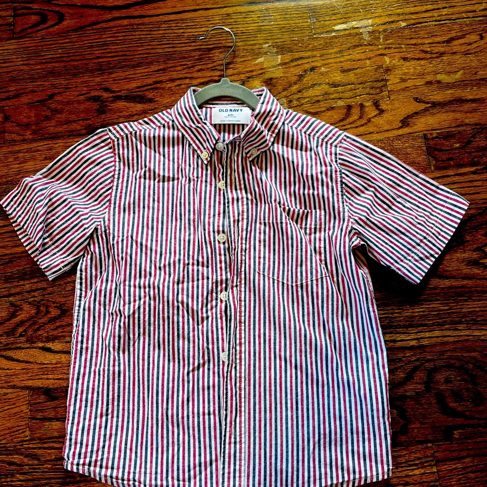 Old Navy button-down shirt, red and grey stripe (perfect for 4th of July!